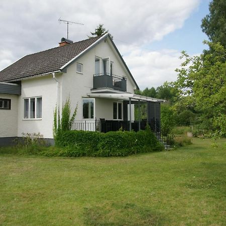 Bjoerkholm - Villa In Målilla Buitenkant foto