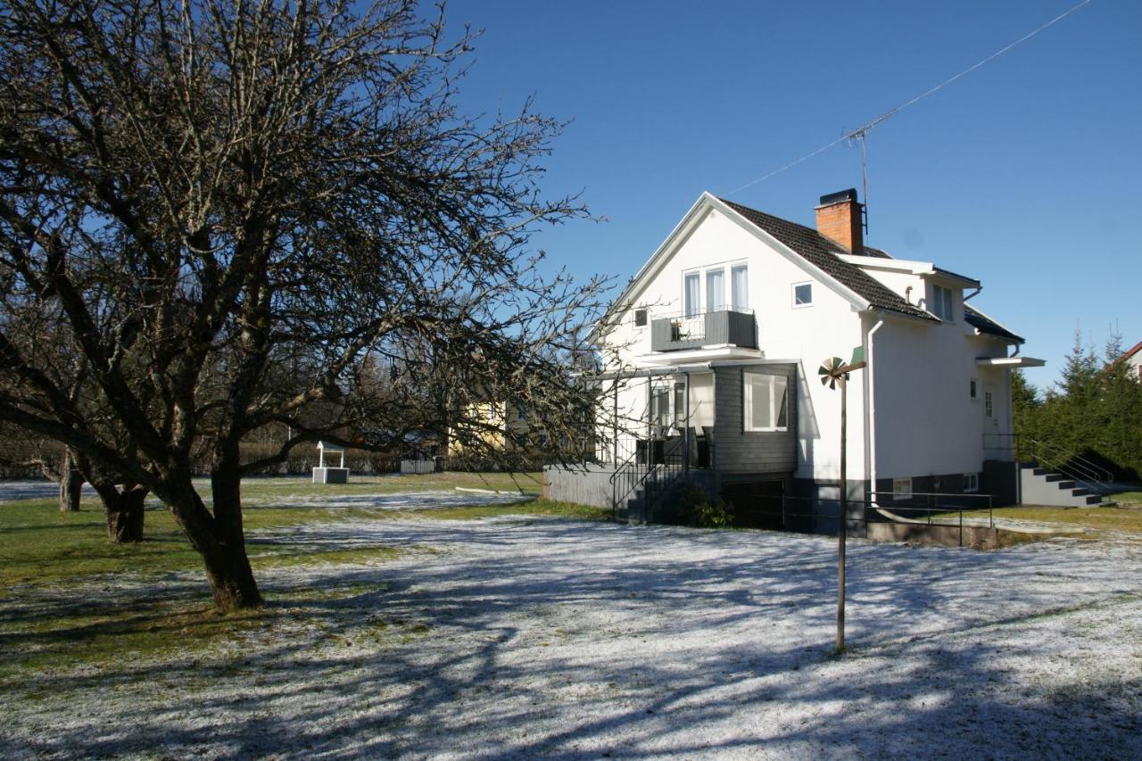 Bjoerkholm - Villa In Målilla Buitenkant foto
