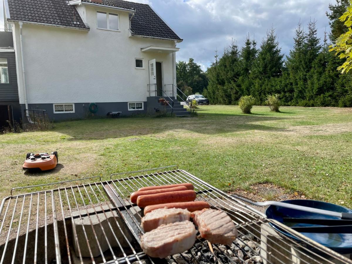 Bjoerkholm - Villa In Målilla Buitenkant foto